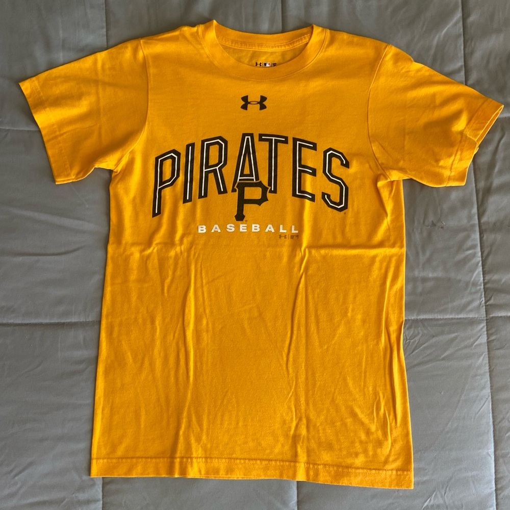 Under Armour Yellow / Gold Pittsburgh Pirates Short Sleeve Shirt, Men’s size S